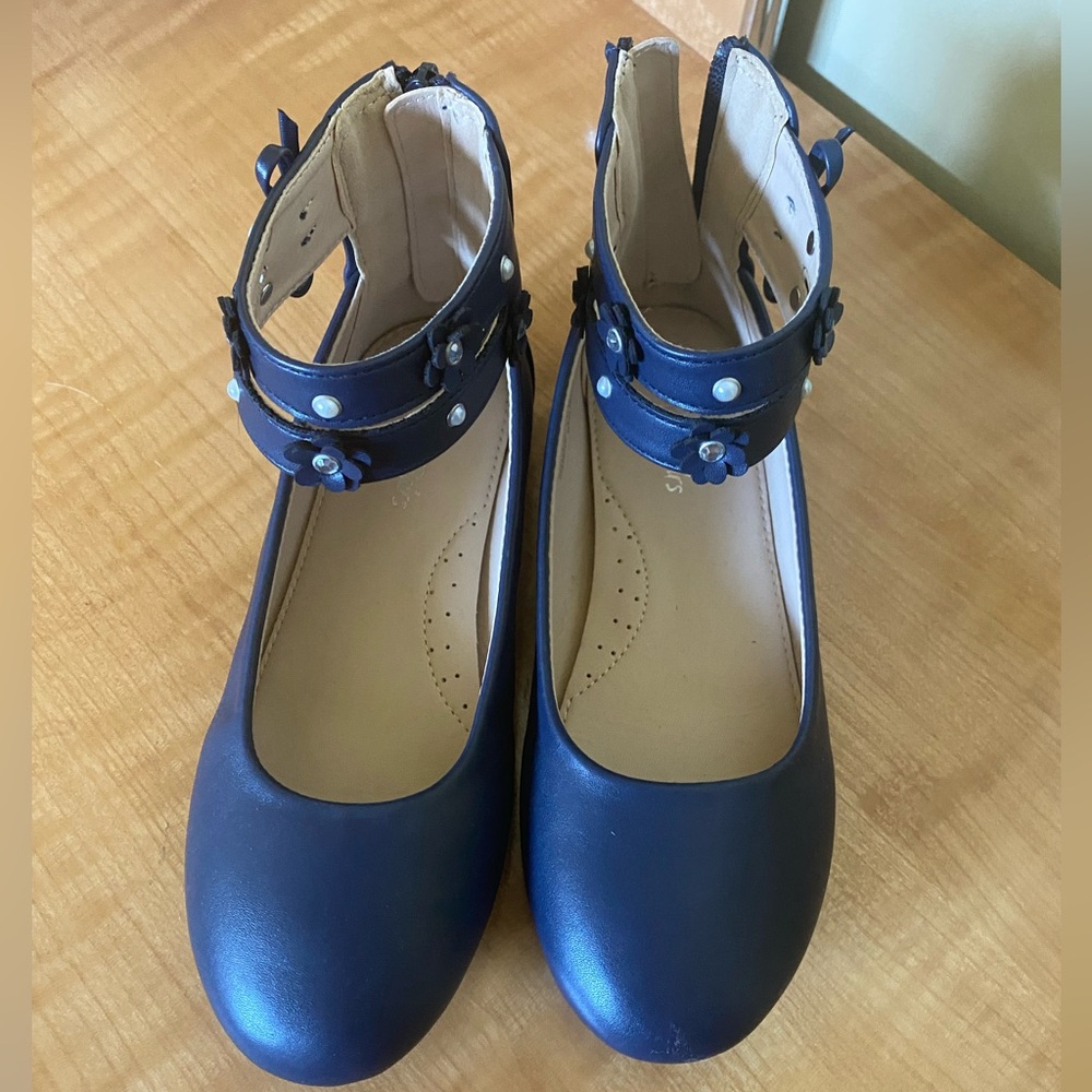 Girl’s Navy Dress Shoes